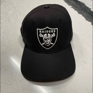Like New OAKLAND RAIDERS '47 BRAND BLACK ADJUSTABLE HAT